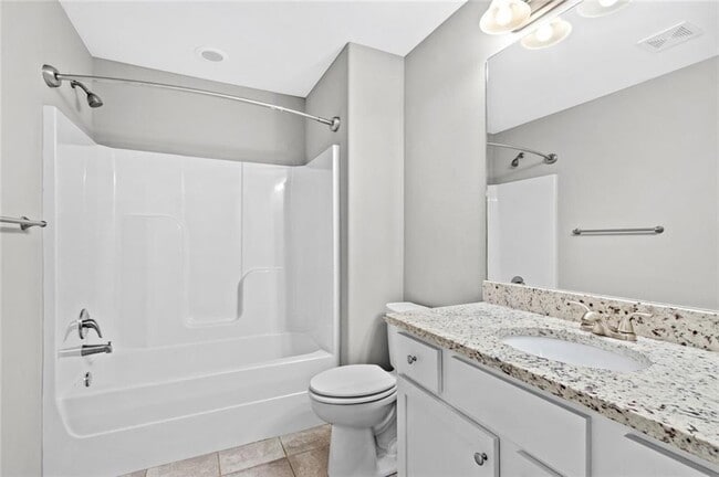 Building Photo - 4400 SW Eggersway Pl