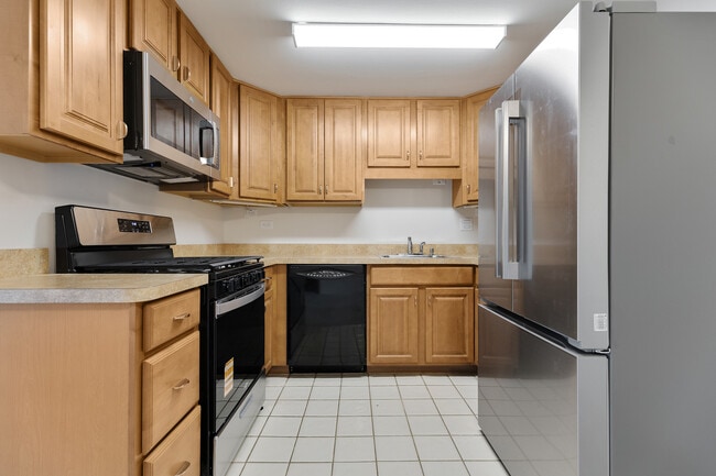 Building Photo - 117 Cotuit Ct
