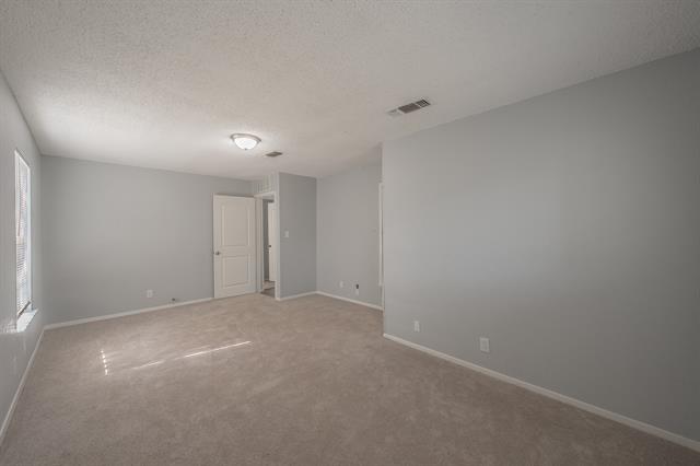 Building Photo - 1009 S Waco St