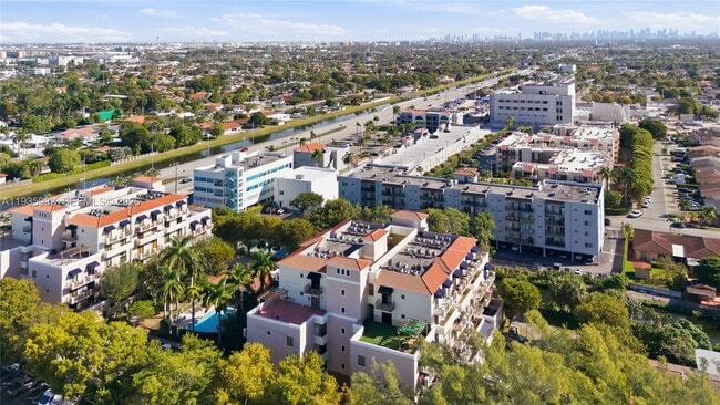 Building Photo - 8430 SW 8th St