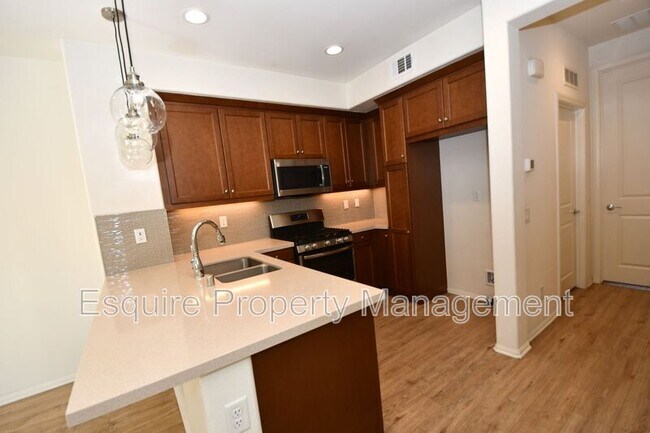 Building Photo - 433 Castiano St