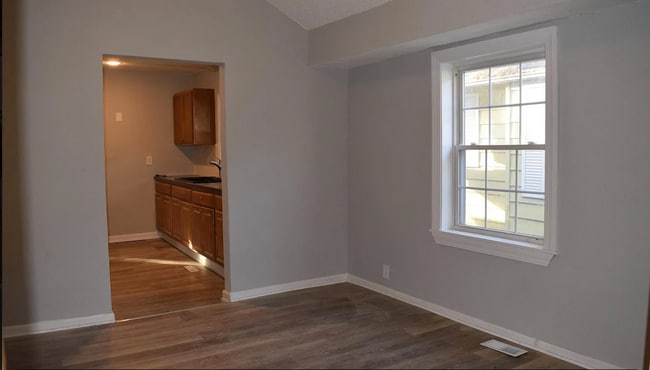 Building Photo - Beautifully Remodeled 3-Bedroom Single Fam...