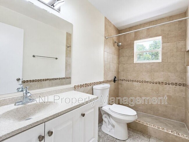 Building Photo - 601 Catwood Dr