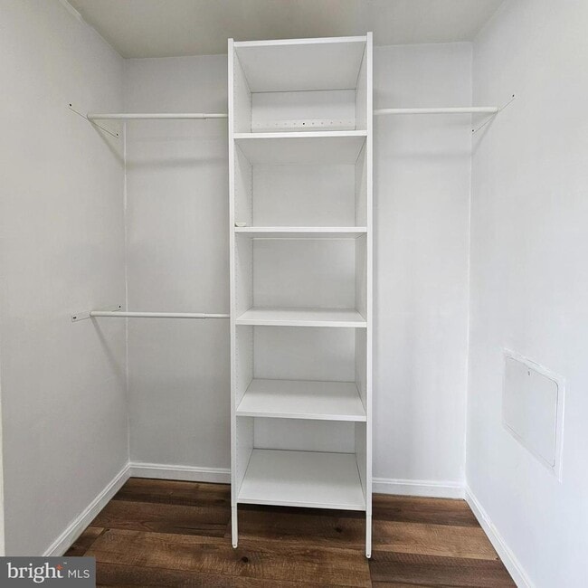 Building Photo - 7009 Birkenhead Pl