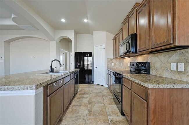 Building Photo - 119 Legends of Hutto Tr