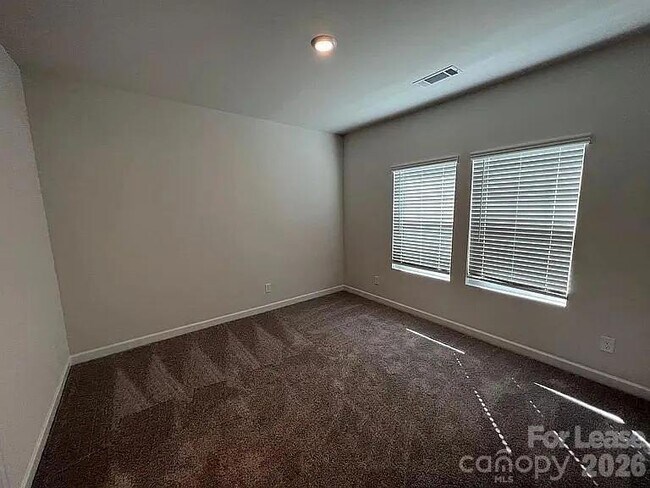 Building Photo - 2027 Tears Ln