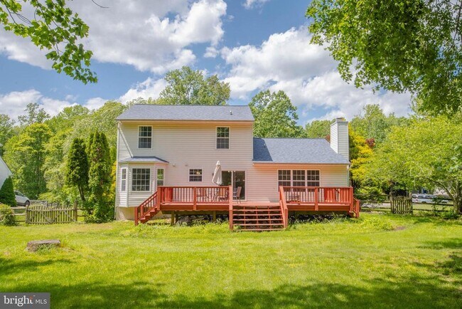 Building Photo - 11 Poplar Grove Ave