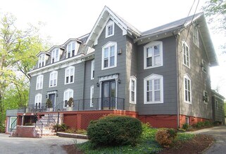 Building Photo - 285-289 Hudson St