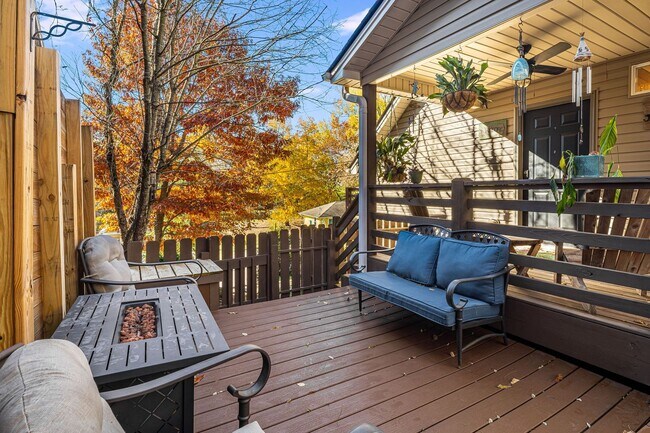 Building Photo - Cozy & Fully-Furnished West Asheville 2-Bedroom (Utilities Included)