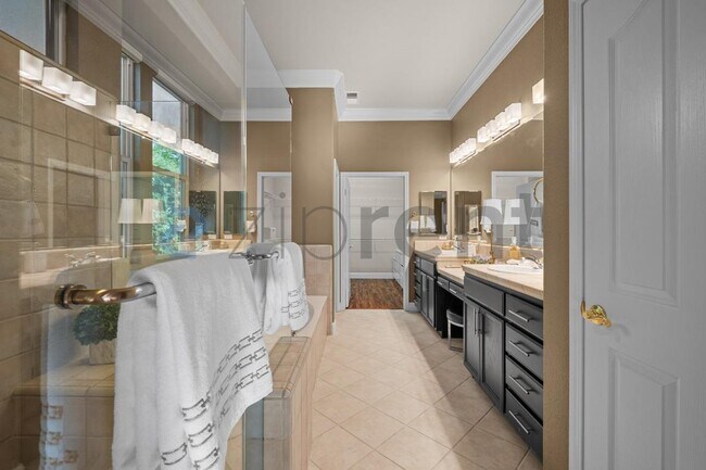 Building Photo - 316 Burr Knot Way