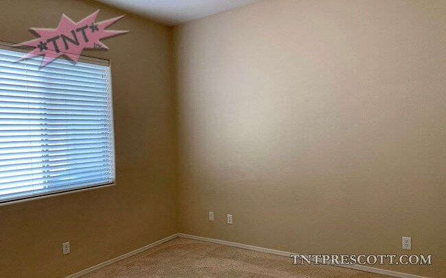 Building Photo - Home in Granville HOA