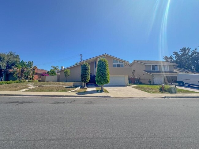 Building Photo - 25512 Maximus St