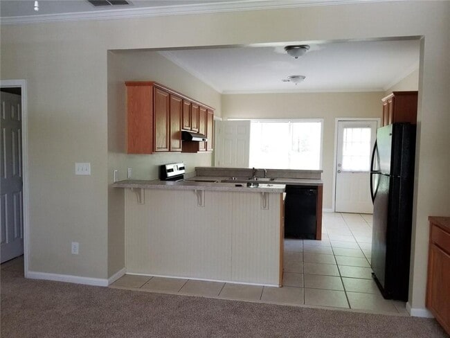 Building Photo - 1822 Elaine Dr