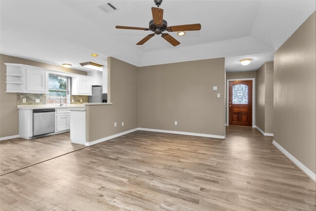 Building Photo - 13068 Hydra Ct