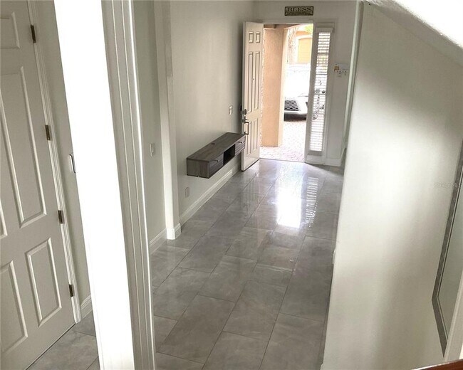 Building Photo - 10134 Willow Grove Ct