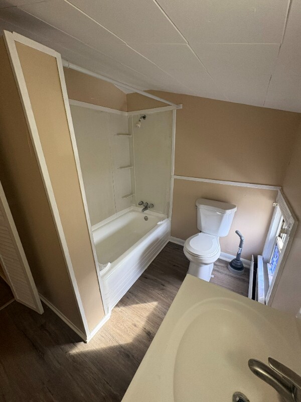 Building Photo - 36 Summer St