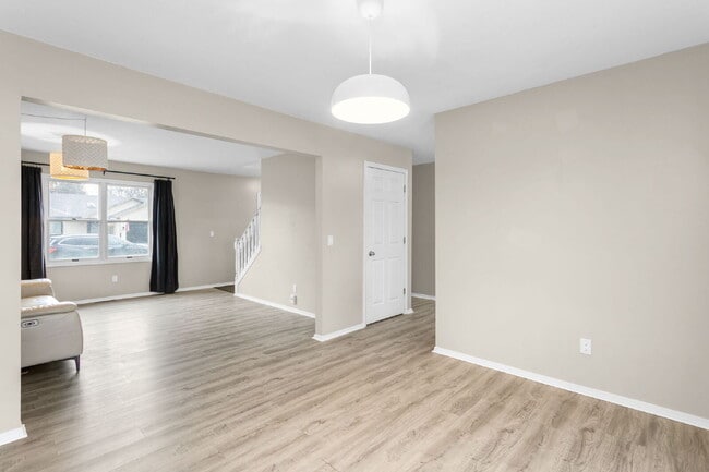 Building Photo - 5414 Trippel Dr