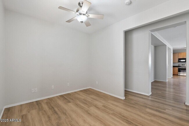 Building Photo - 18391 W Stinson Dr