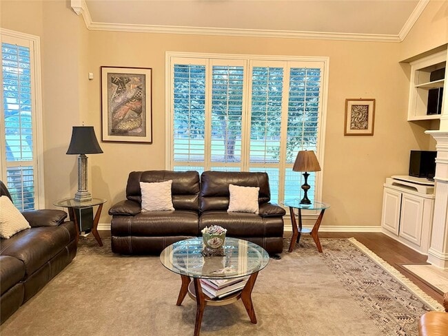 Building Photo - 1327 Barrington Dr