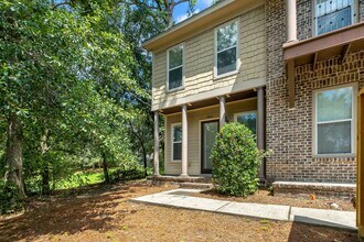 Building Photo - Midtown Tallahassee Townhome