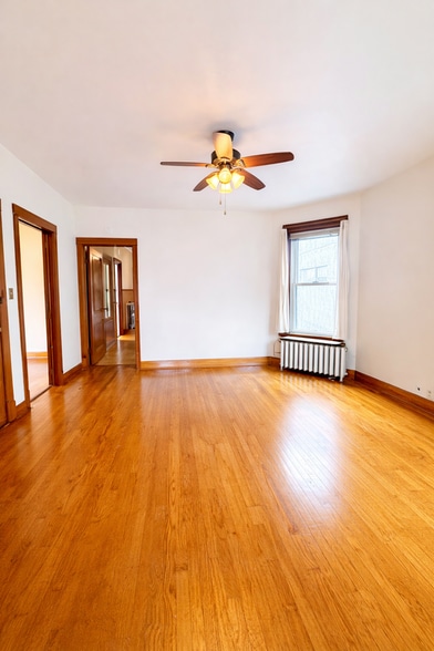 Building Photo - 2729 W Hirsch St