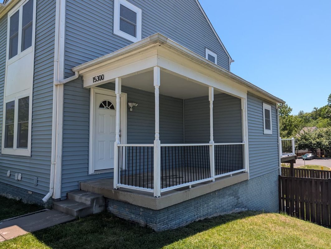 Building Photo - 15300 Gunsmith Terrace