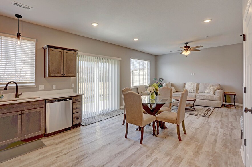 Interior Photo - Willow Cascades Townhomes