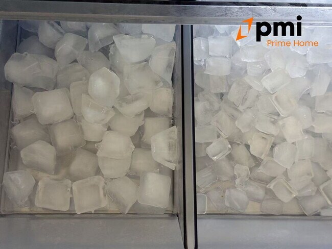 Building Photo - "Spacious Elegance Awaits: 5-Bedroom Home with 3.5 Baths in Winter Garden"