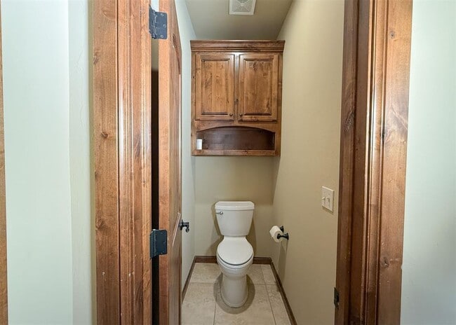 Building Photo - 14009 Canterbury Dr