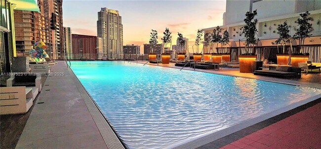 Building Photo - 1300 S Miami Ave