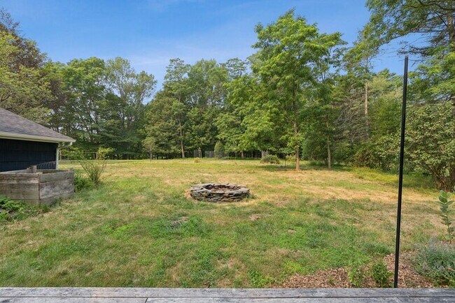 Building Photo - 67 Cutts Rd