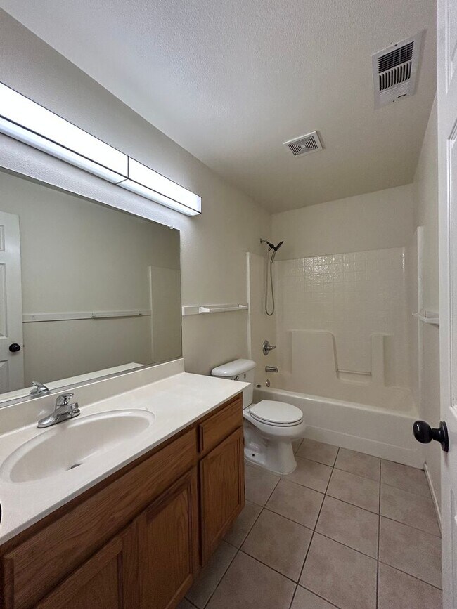 Building Photo - 111 Buck Run Dr