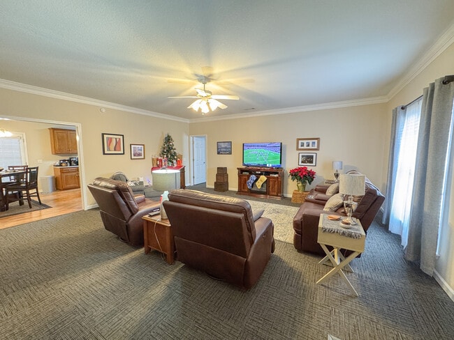 Building Photo - 1131 Trellis Ct