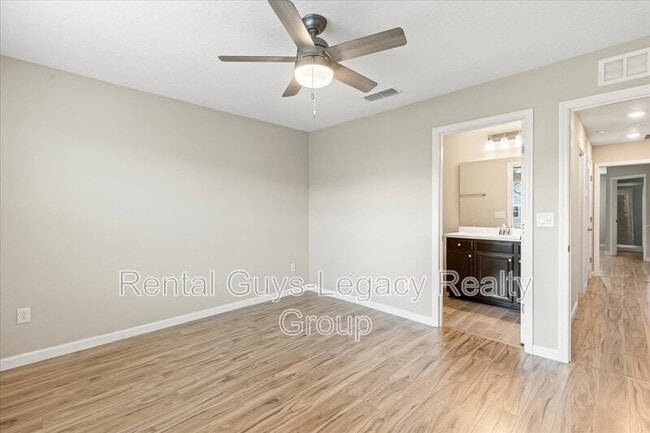 Building Photo - 12667 Josslyn Ln