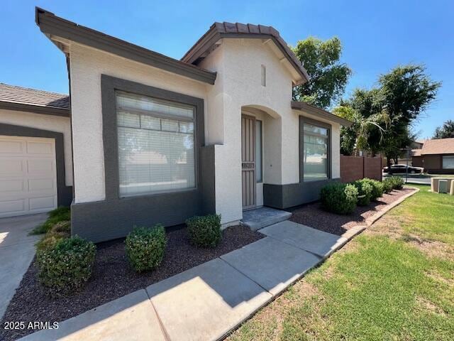 Building Photo - 1263 S Emmett Dr