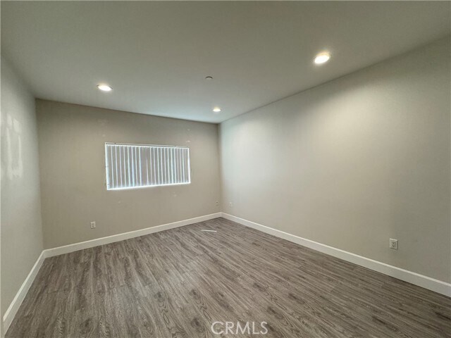 Building Photo - 5432 Hermitage Ave