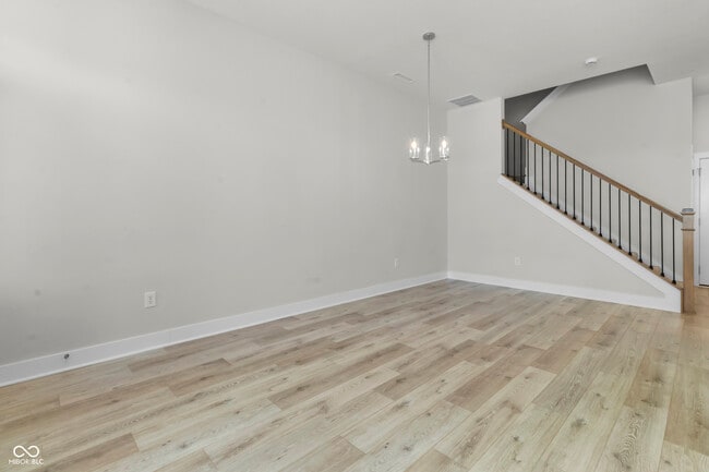 Building Photo - 812 Kinzer Ave