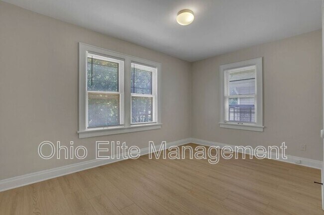 Building Photo - 43 N Chase Ave