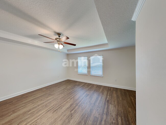 Building Photo - 415 Pine Terrace Dr
