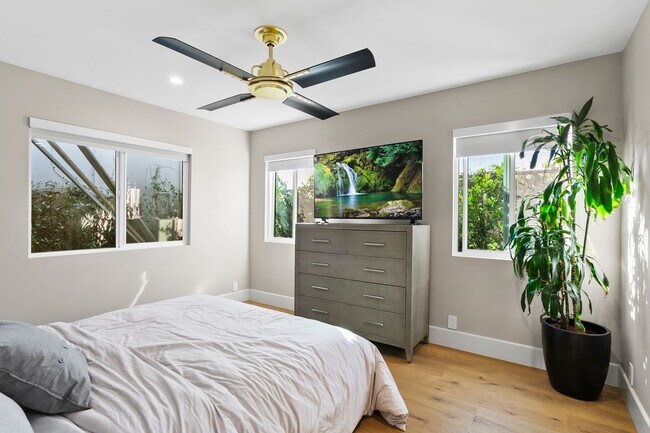 Primary Photo - Hidden Gem in Newport Heights