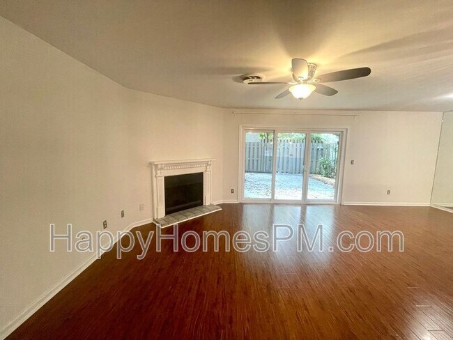 Building Photo - 1125 Monaco Dr