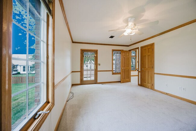 Building Photo - 4658 Lombardo St