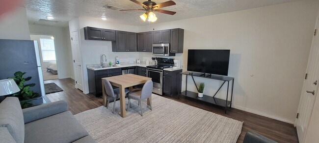 Building Photo - NEW LUXURY ONE BEDROOM APARTMENT FULLY FURNISHED