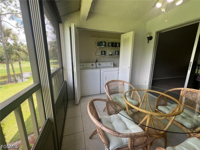 Building Photo - 13076 Cross Creek Ct