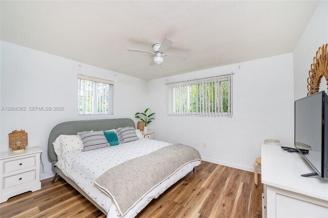 Building Photo - 3100 Naomi St