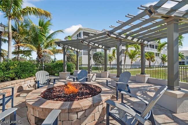 Building Photo - 286 Indies Dr E