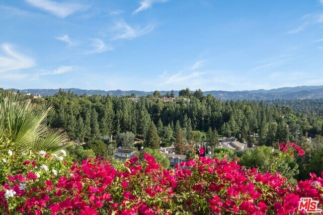 Building Photo - 24534 Stonegate Dr