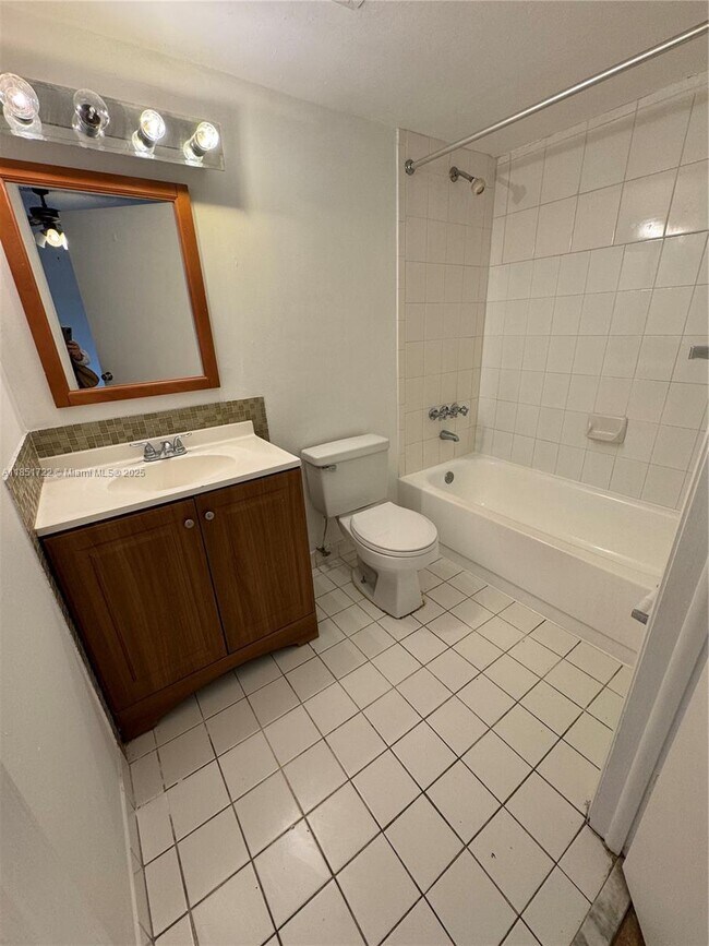 Building Photo - 271 NW 177th St