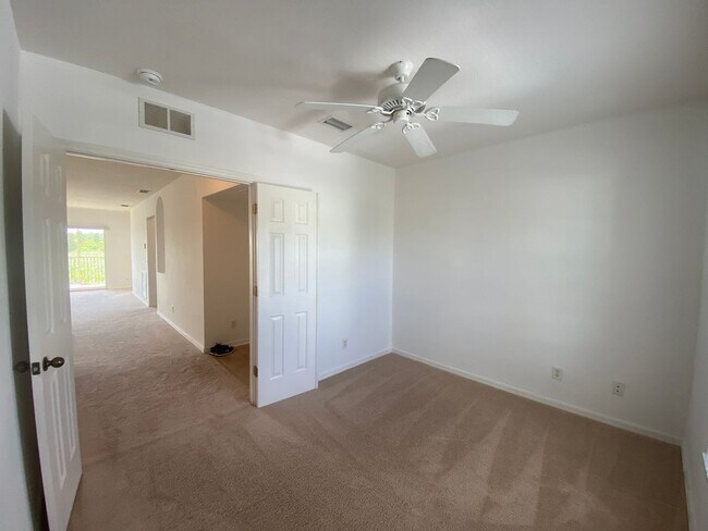 Building Photo - 2140 Heron Lake Dr