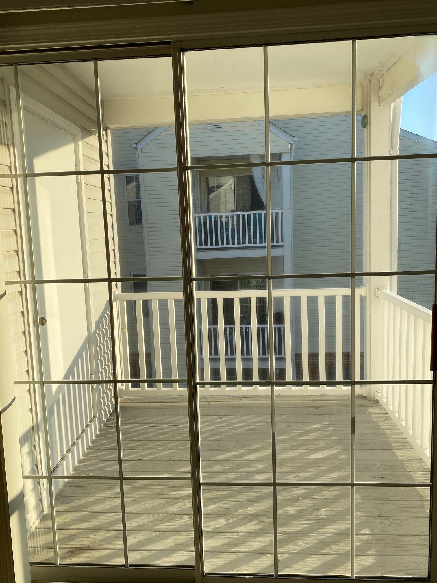 Building Photo - 300 Grosvenor Ln